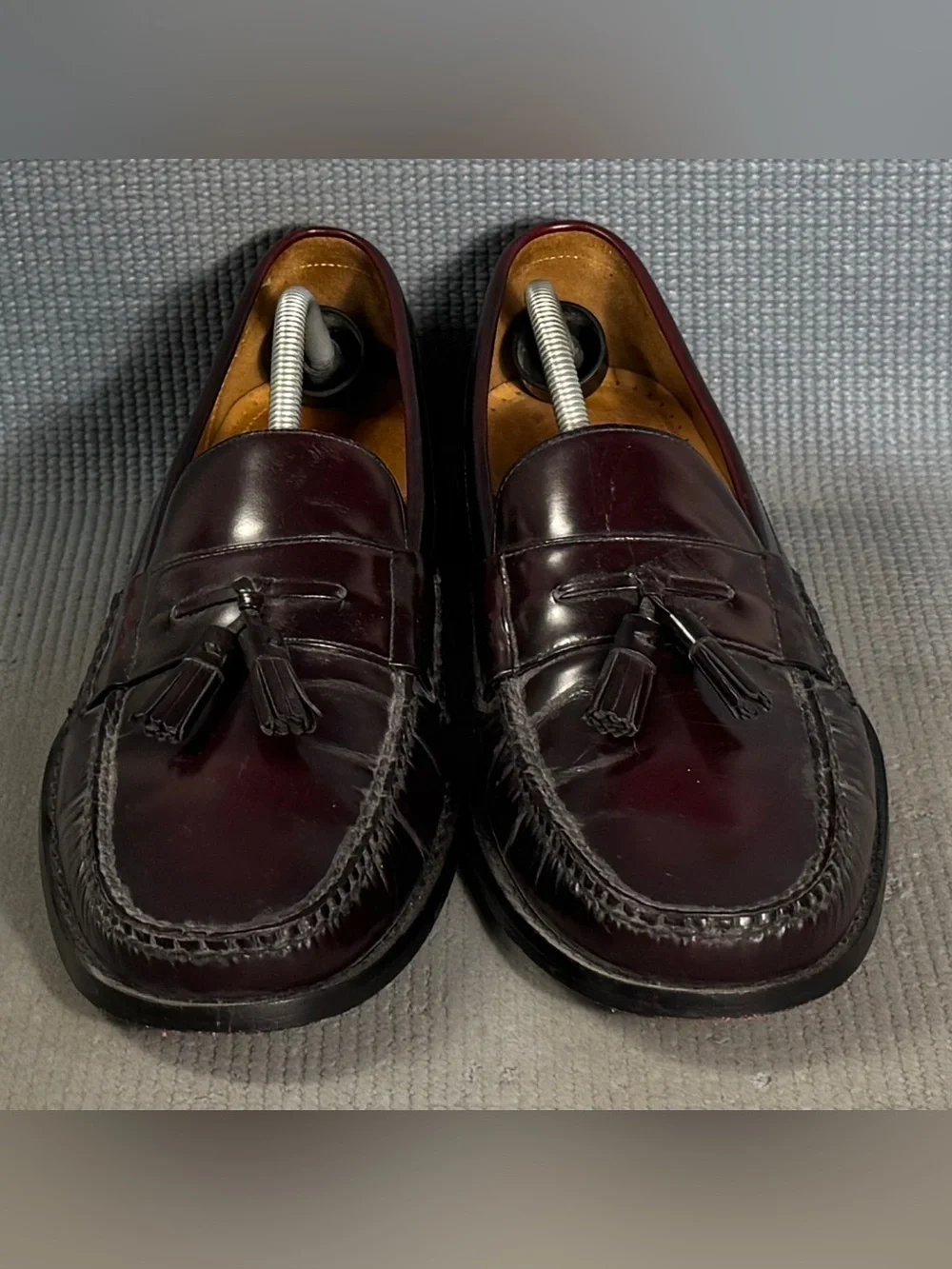 Cole Haan Men's Burgundy Pinch Tassel Leather Loafer Dress Shoe Size 11.5